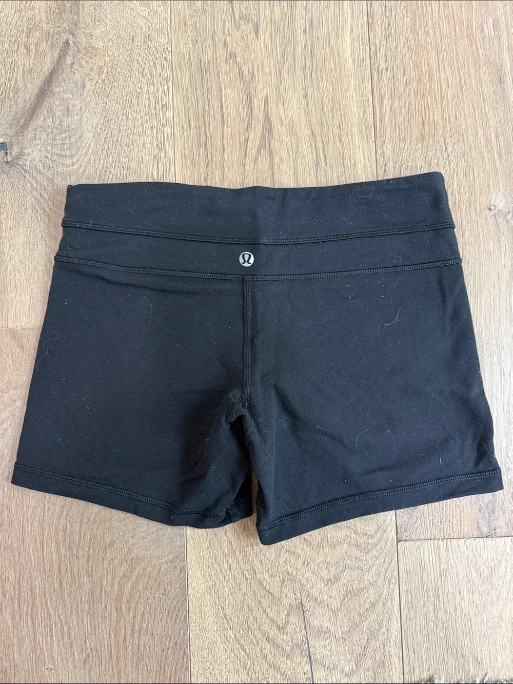 lululemon athletica Black Women's Bike Shorts - Picture 2 of 2